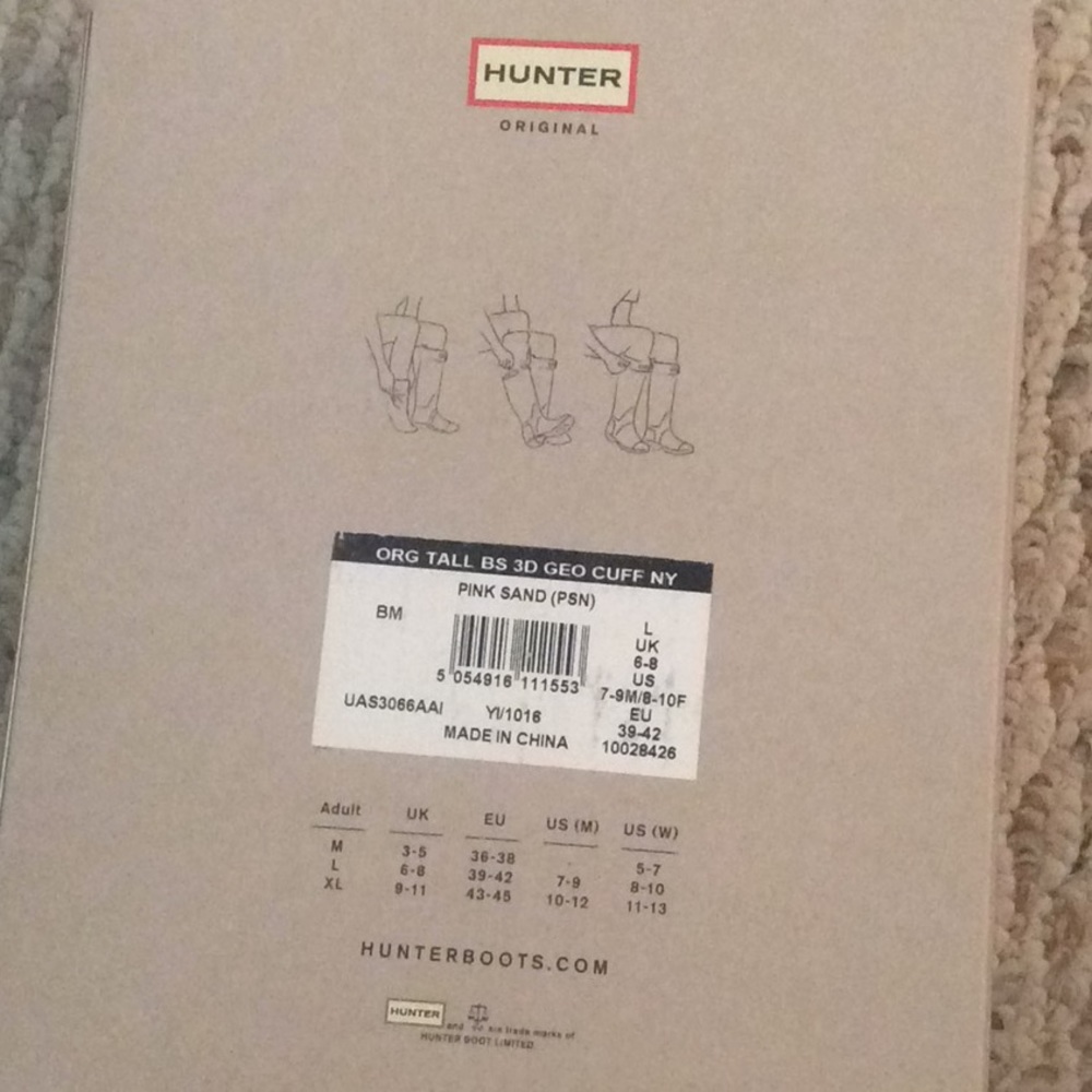 🆕 HUNTER tall pink geometric fleece socks- Size L - Picture 3 of 5